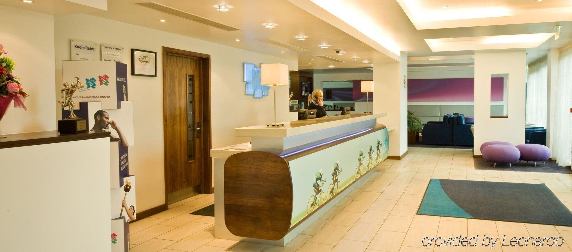 Holiday Inn Express Burnley M65 Jct 10, An Ihg Hotel Экстерьер фото